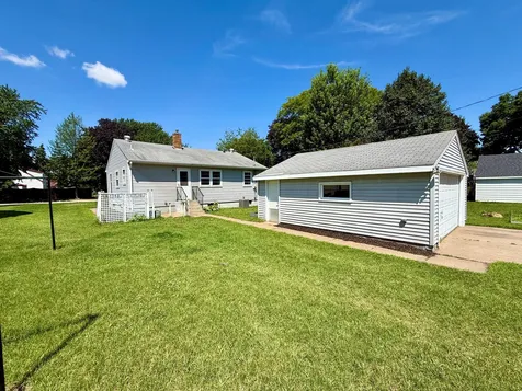 615 2nd Avenue NW New Brighton MN 55112