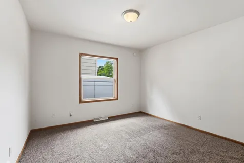 1534 Larpenteur Avenue E Saint Paul MN 55109