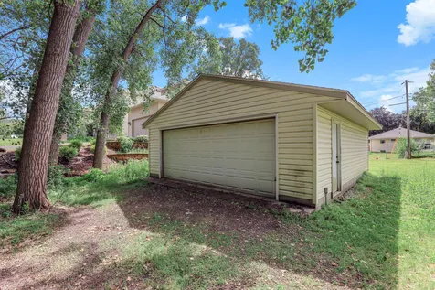1534 Larpenteur Avenue E Saint Paul MN 55109