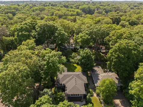 229 Byrondale Avenue Wayzata MN 55391