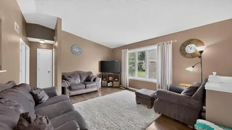 5746 Logan Street SE Rochester MN 55904