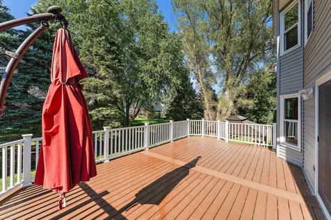 1946 Lochaven Alcove Woodbury MN 55125