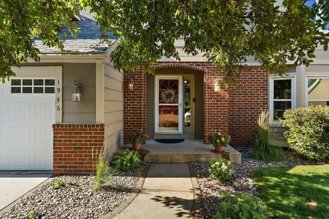 1946 Lochaven Alcove Woodbury MN 55125