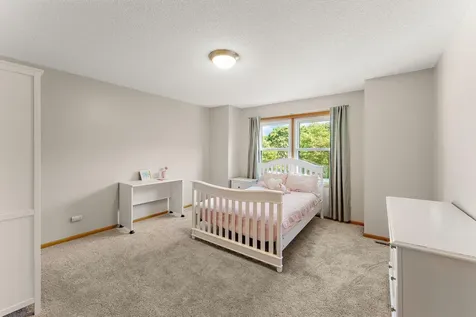 1946 Lochaven Alcove Woodbury MN 55125