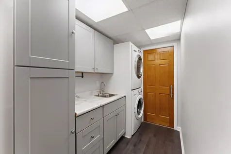 1946 Lochaven Alcove Woodbury MN 55125