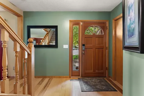 1946 Lochaven Alcove Woodbury MN 55125