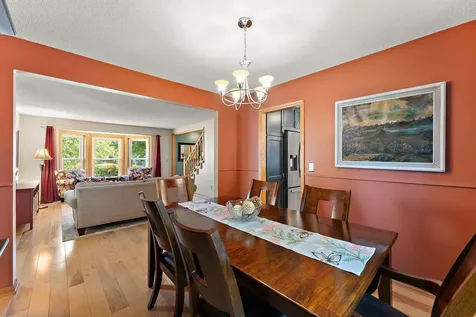 1946 Lochaven Alcove Woodbury MN 55125