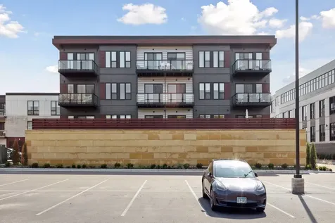 253 Lake Street E Wayzata MN 55391