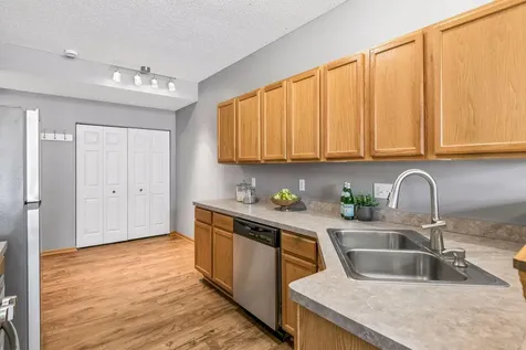 1020 Princeton Avenue Shakopee MN 55379