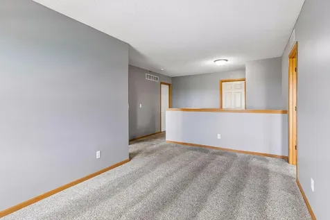 1020 Princeton Avenue Shakopee MN 55379