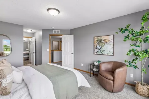 1020 Princeton Avenue Shakopee MN 55379