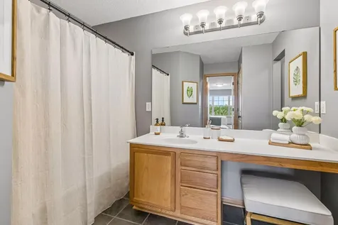 1020 Princeton Avenue Shakopee MN 55379