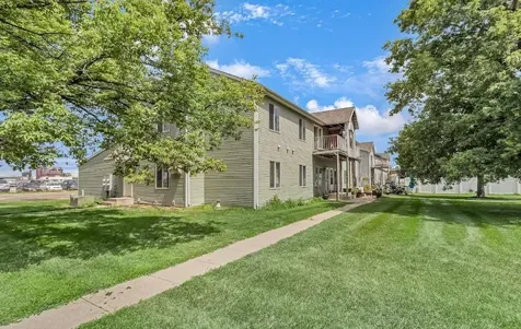 51 Center Street West Fargo ND 58078