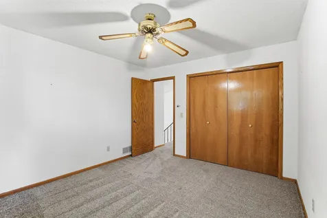 7435 Kurt Street Loretto MN 55357