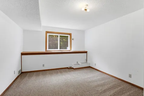 7435 Kurt Street Loretto MN 55357