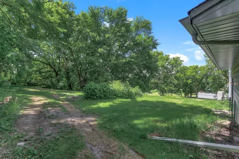 7435 Kurt Street Loretto MN 55357