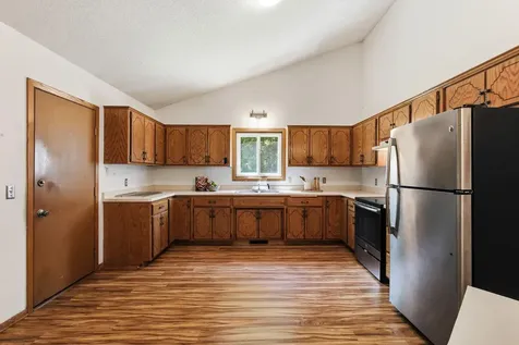 7435 Kurt Street Loretto MN 55357