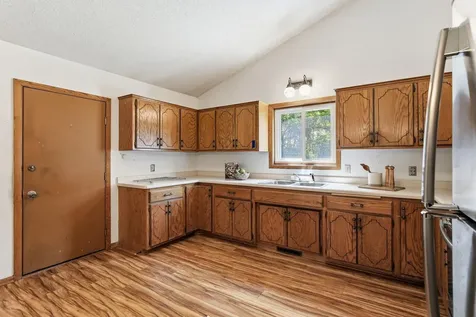 7435 Kurt Street Loretto MN 55357