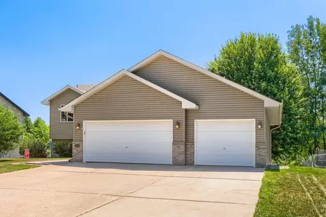7944 Highland Drive Lino Lakes MN 55014