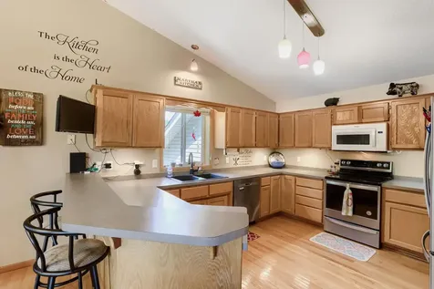 7944 Highland Drive Lino Lakes MN 55014