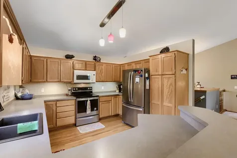 7944 Highland Drive Lino Lakes MN 55014