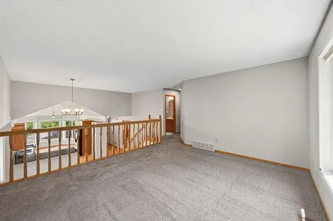 16715 19th Avenue N Plymouth MN 55447
