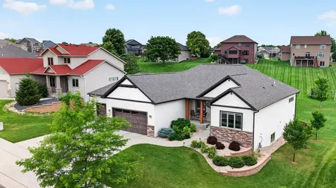 1936 Kerry Drive NE Rochester MN 55906