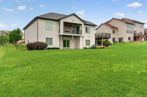 1936 Kerry Drive NE Rochester MN 55906