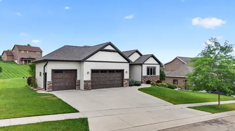 1936 Kerry Drive NE Rochester MN 55906