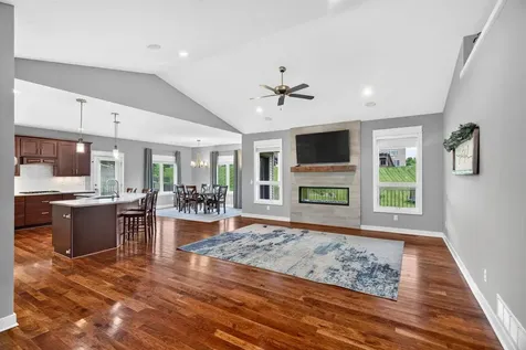 1936 Kerry Drive NE Rochester MN 55906