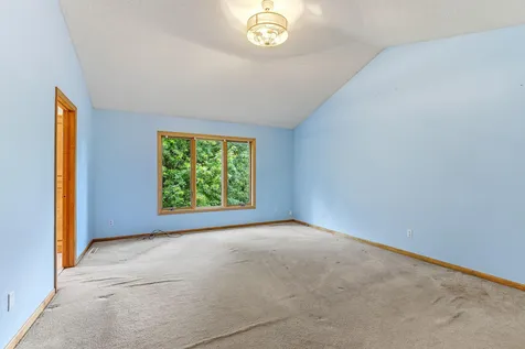 2413 Bridle Creek Trail Chanhassen MN 55317