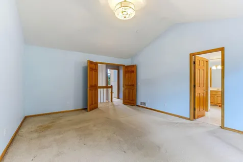 2413 Bridle Creek Trail Chanhassen MN 55317