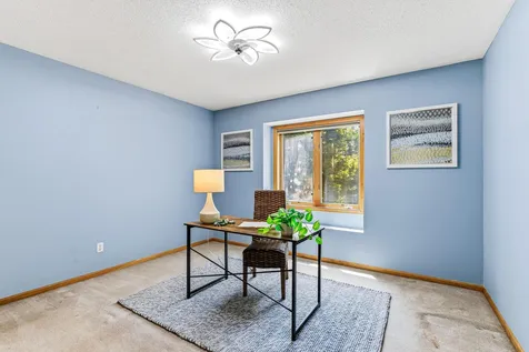 2413 Bridle Creek Trail Chanhassen MN 55317
