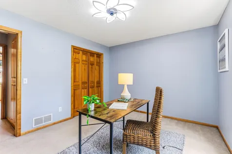2413 Bridle Creek Trail Chanhassen MN 55317