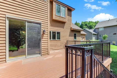 2413 Bridle Creek Trail Chanhassen MN 55317