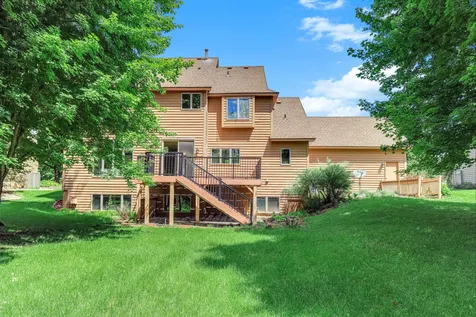2413 Bridle Creek Trail Chanhassen MN 55317