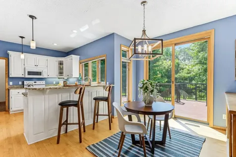 2413 Bridle Creek Trail Chanhassen MN 55317