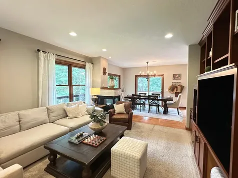 401 Rolling Hills Drive Mound MN 55364