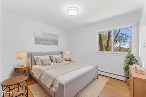 17046 Chiltern Hills Road Minnetonka MN 55345
