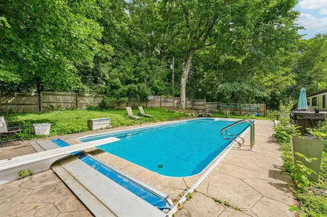 17046 Chiltern Hills Road Minnetonka MN 55345