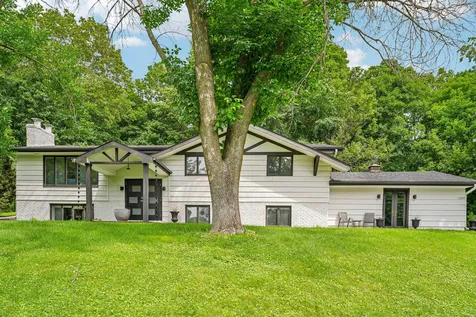 17046 Chiltern Hills Road Minnetonka MN 55345