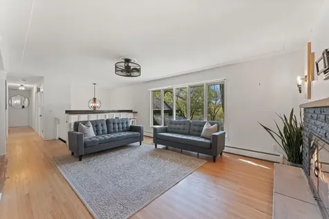 17046 Chiltern Hills Road Minnetonka MN 55345