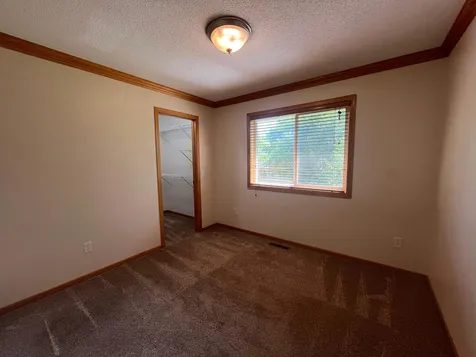 7776 Large Avenue NE Albertville MN 55301