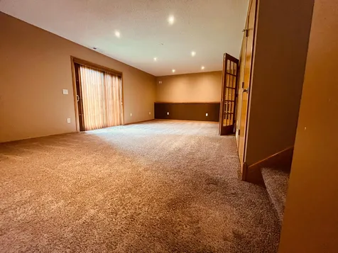 7776 Large Avenue NE Albertville MN 55301