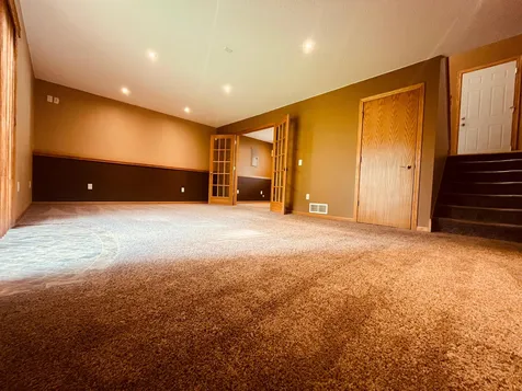 7776 Large Avenue NE Albertville MN 55301