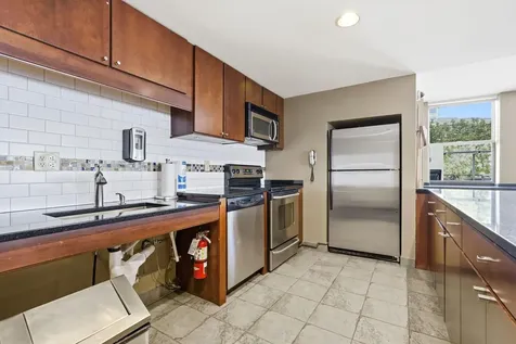 401 1st Street S Minneapolis MN 55401
