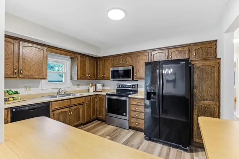 643 121st Lane NW Coon Rapids MN 55448