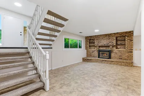 643 121st Lane NW Coon Rapids MN 55448