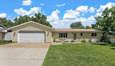 781 Cj Moe Boulevard Dassel MN 55325