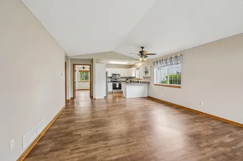 819 7th Avenue NE Buffalo MN 55313
